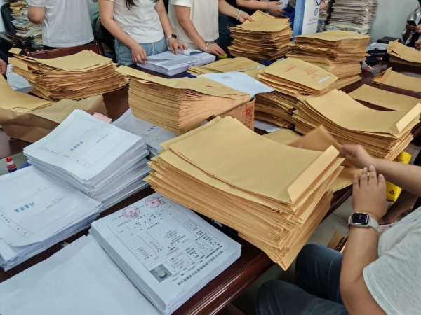 潍坊成人高考学员报名现场